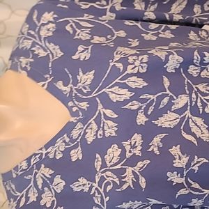 Denim and Company 3/4 sleeve slip on top. Large